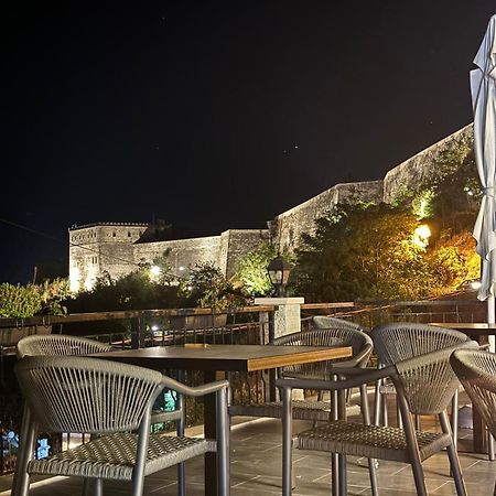 Hotel With Castle View Gjirokastër Eksteriør bilde